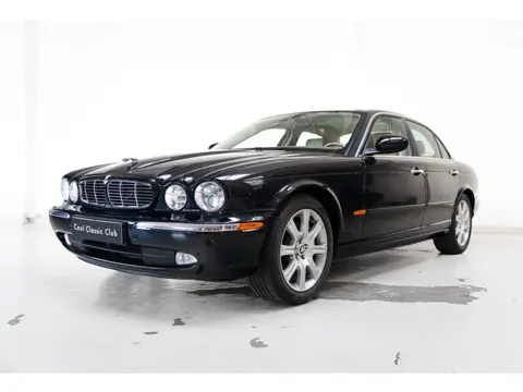 Jaguar XJ 3.5 V8 - Low Mileage - R Design -
