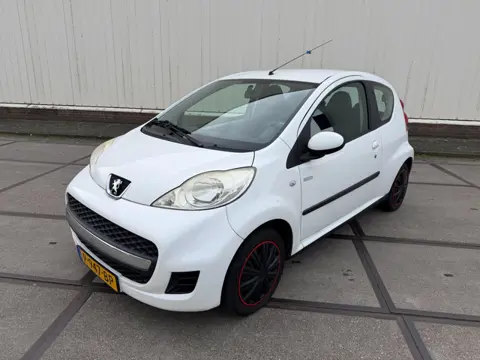 Peugeot 107 1.0-12V XR nieuwe apk