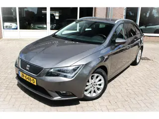 SEAT Leon ST 1.0 Carplay, LED, Achteruitrijcamera, Parkeersensoren V en A, Leder, Cruise control, Na