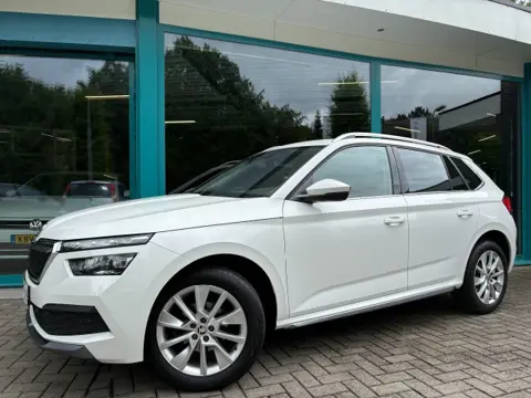 SKODA KAMIQ 1.0 TSI STYLE DSG CarPlay, Camera, LED, TrHaak, PDC, Adaptive 