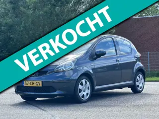 Toyota Aygo 1.0-12V + 5DR*Apple Carplay/Android*Airco*NAP*Dealer onderhouden*Elektrische ramen*
