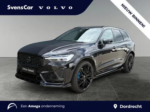 Volvo XC60 2.0 T8 Plug-in hybrid AWD Plus Black Edition | Bodykit | Heico achterskirt | Panoramadak 