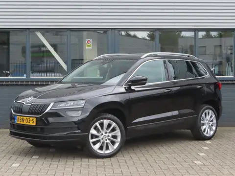 Škoda Karoq 1.5 TSI ACT Style DSG | sportstoelen | groot nav | voorruitverwarming | stoelverwarming 