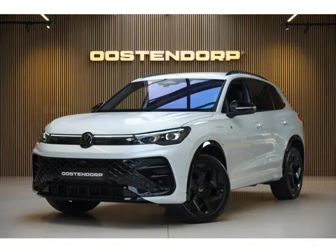 Volkswagen Tiguan 1.5eHybrid/272pk R-Line Blackstyle|2024|Trekhaak|Navi Pro|PDC+Assist|360Camera|19"