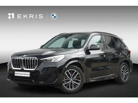 BMW X1 xDrive25e | M Sportpakket | Panoramadak | Trekhaak |  Adaptief onderstel