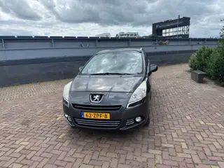 Peugeot 5008 1.6 THP Blue Lease Executive 7p. EXPORT!!