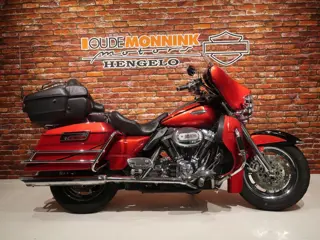 Harley-Davidson FLHTCUSE CVO 1790 (bj 2007)