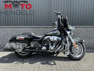 Harley-Davidson FLHTC Electa Glide (bj 2006)