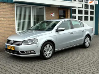 Volkswagen Passat Sedan 2.0 TDI Automaat Highline BlueMotion