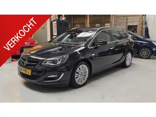 Opel Astra Sports Tourer 1.4 Turbo Sport Navi, Xenon, Bluetooth, Trekhaak, Automaat........