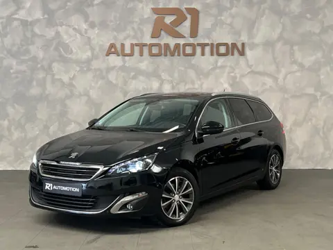 Peugeot 308 SW 1.2 PureTech Allure|1e eigenaar|NAP|Panoramadak|camera|Dodehoek|Leder|Distributie ver