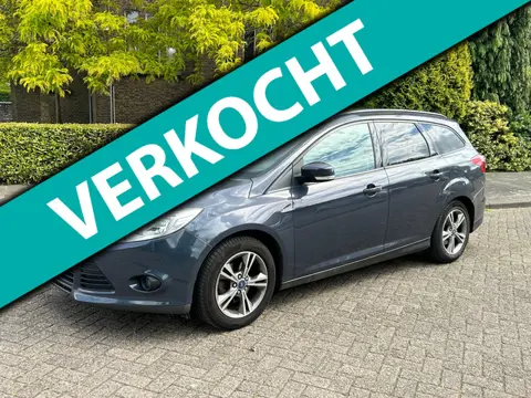 Ford Focus Wagon 1.0 EcoBoost Titanium tik in motor! trekhaak! 6-bak! trekhaak!