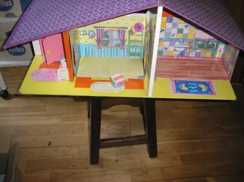 Poppenhuis - voor uren speelplezier