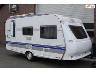 Hobby HOBBY 450 Mover, middenkeuken, dwarsbed, groot dakluik, treinzit,vast toilet , kachel, koelkas