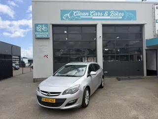 Opel Astra Sports Tourer 1.4 Turbo Sport (bj 2013)