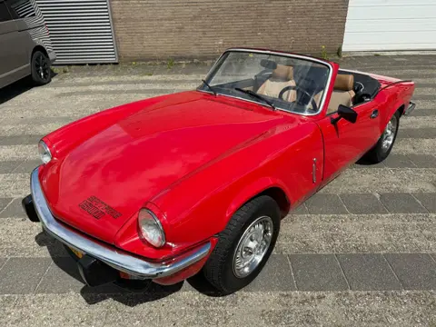 Triumph Spitfire 1500 Soft Top body off gerestaureerd