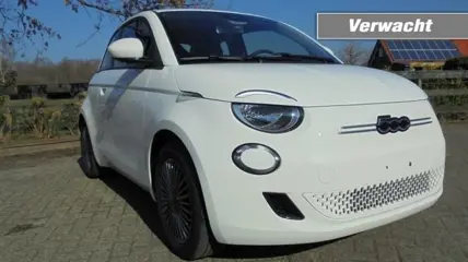 FIAT 500 E-42KW-Urban-2023 42KW-Snelladen -Carplay-meer...