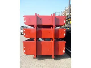 stapel containers kabel systeem