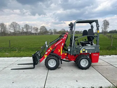 Weidemann 1140 minishovel | Loader