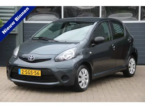 Toyota Aygo 1.0 VVT-i Now NL Auto | 1e Eigenaar | Airco | Elek.Ramen | NAP | Volledig onderhouden | 