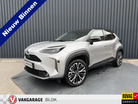 Toyota Yaris Cross 1.5 Hybrid Executive / Bi tone AWD | Afnm. Trekhaak | Pano dak | JBL | 10jr GARAN