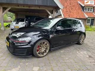 Volkswagen Golf 2.0 TSI GTI