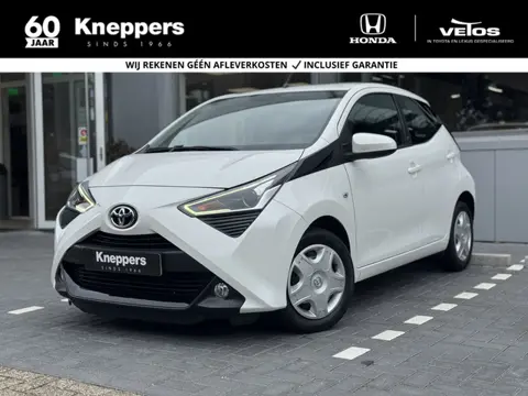 Toyota Aygo 1.0 VVT-i x-play Automaat | GEEN AFLEVERKOSTEN |  Airco, Apple/Android