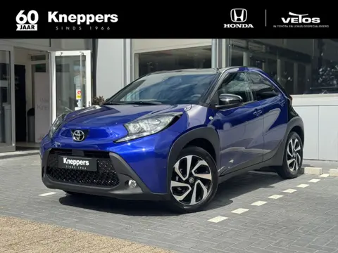 Toyota Aygo X 1.0 VVT-i Pulse   Apple/Android, Cruise control, Lichtmetalen velgen 17", Voorstoelen 