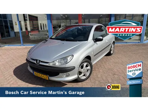 Peugeot 206 CC 1.6-16V Dak werkt niet volledig! klein prijsje!