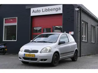 Toyota Yaris 1.3 VVT-i S-Line AIRCO / STUURBEKR. / RADIO-CD / METALLIC LAK