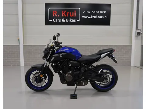 Yamaha MT-07 ABS Handvatverwarming NL-motor NAP dealer onderhouden 2e eigenares Zeer nette staat nie