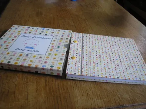 Sara midda - baby groeiboek