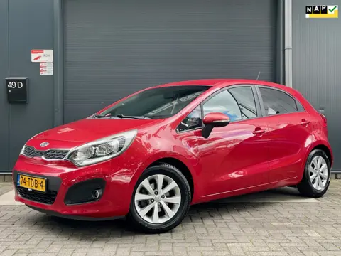 Kia Rio 1.2 CVVT Super Pack NAP CAMERA CRUISE KEYLESS CLIMA BLUETOOTH PDC MF STUUR LM VELGEN LED TRE