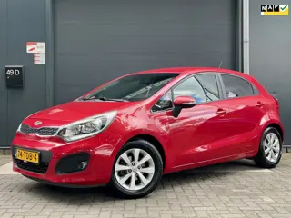 Kia Rio 1.2 CVVT Super Pack NAP CAMERA CRUISE KEYLESS CLIMA BLUETOOTH PDC MF STUUR LM VELGEN LED TRE