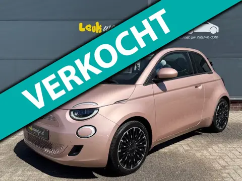 Fiat 500 C e Icon 42 kWh Cabrio *p-sensor v+a *stoelv. *17"