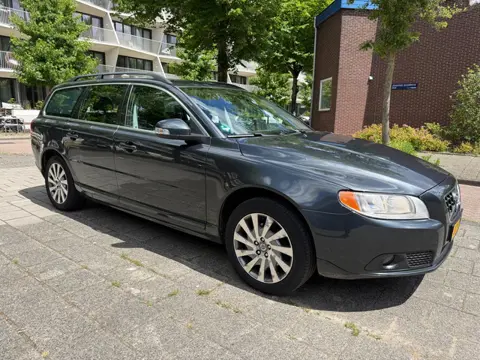 Volvo V70 1.6 T4 Kinetic AUTOMAAT NW APK Cruise PDC