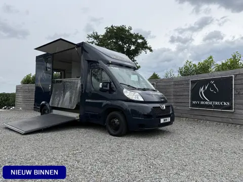 Peugeot Boxer | HORSETRUCK | TVW | CLASSIC 3XL | 2013 | 150PK | OPBOUW 2022 | 3-SEAT | 195.005KM | E