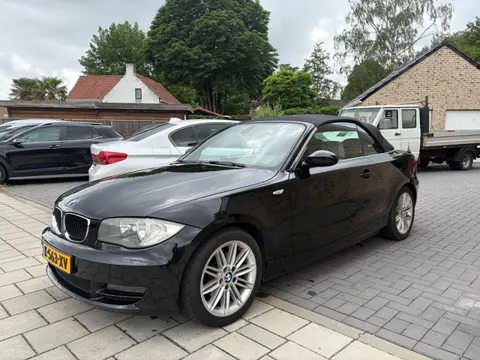 BMW 1-serie Cabrio 118i Airco PDC 2008 Boekjes