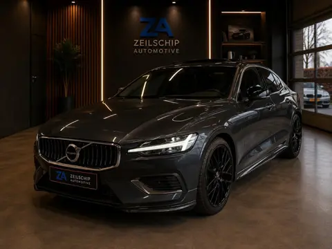 Volvo S60 2.0 T8 AWD Twin Engine R-Design Pano|Leer|B&W|Camera|FULL