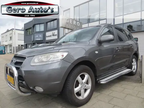 Hyundai Santa Fe 2.7i V6 Dynamic 7p. airco ecc ,trekhaak ,cruise control bullbar