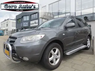 Hyundai Santa Fe 2.7i V6 Dynamic 7p. airco ecc ,trekhaak ,cruise control bullbar
