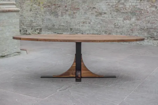 Walnoten ovale tafel 240x120cm Meubelfabriek westra