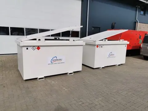 Kiwa IBC Steenbergen 3000 liter diesel tank met keuring !