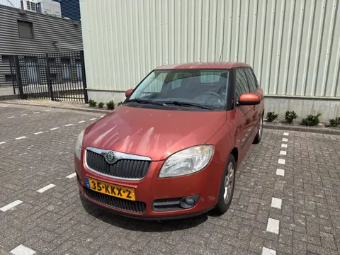 Skoda Fabia 1.4-16V Tour|LAGE KM|APK