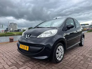 Peugeot 107 1.0-12V XS /Airco/St.bkr/5 drs/Nieuwe APK