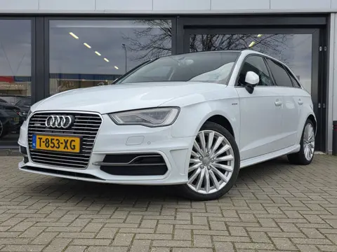 Audi A3 Sportback 1.4 e-tron PHEV Pro Line plus + PANO DAK + KEYLESS + VOLLEER + CAMERA