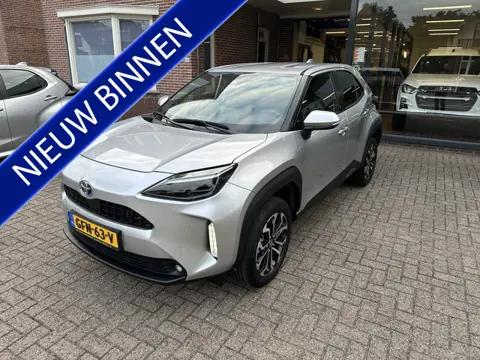 Toyota Yaris Cross 1.5 Hybrid Executive Limited dodehoekdetectie / stoelverwarming / stuurwielverwar