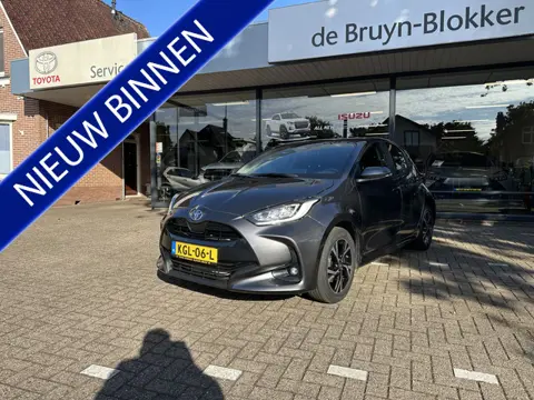 Toyota Yaris 1.5 Hybrid 115 Dynamic (bj 2025, automaat)