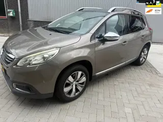 Peugeot 2008 1.2 VTi Allure Pack Premium Plus