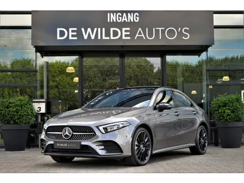 Mercedes-Benz A-Klasse 250 e AMG 218pk Pano Memory Sfeerverlichting Camera